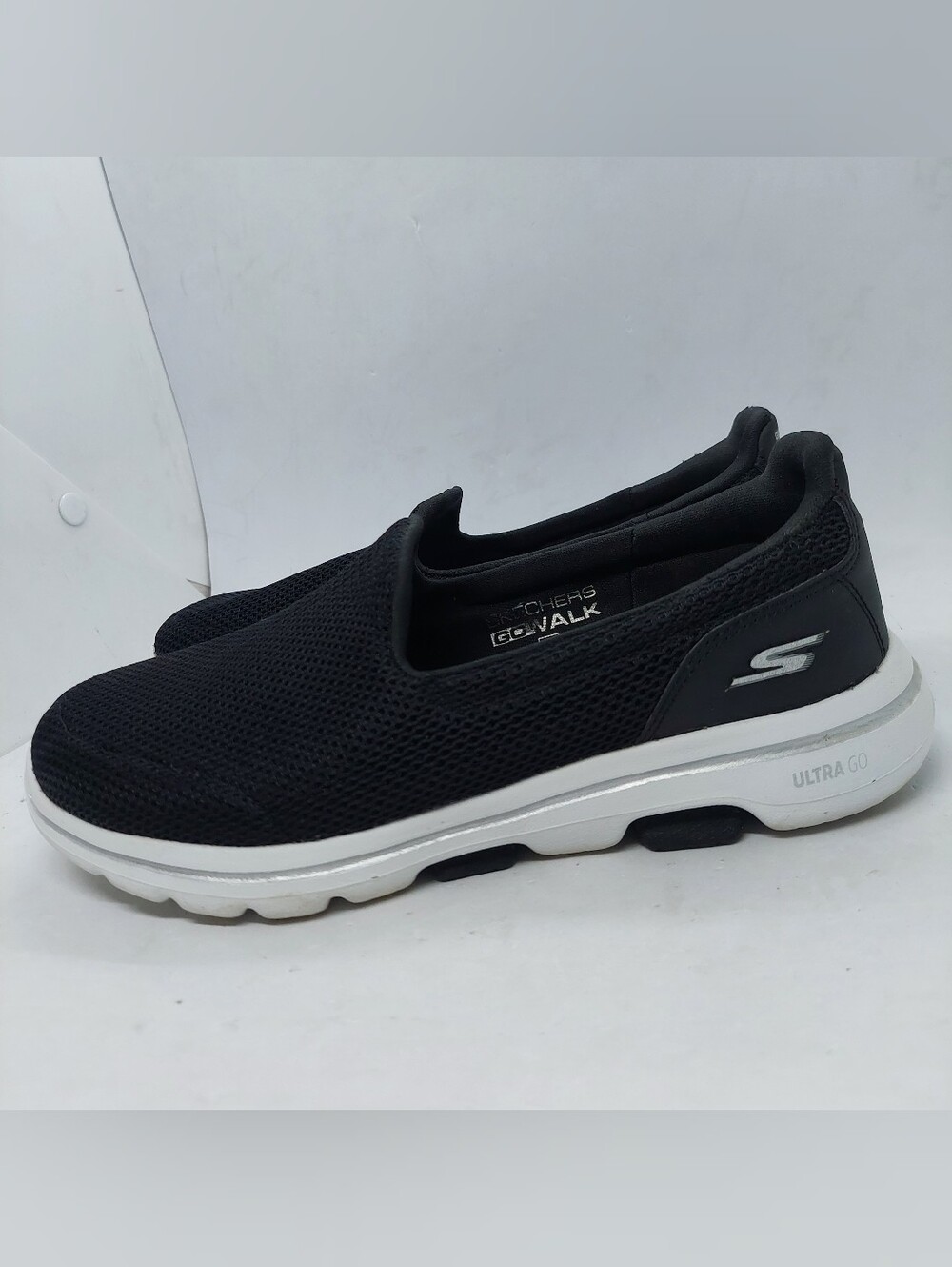Skechers GoWalk 5 Slip-On Shoes Black Goga Mat Low Top Womens Size 6.5 Wide